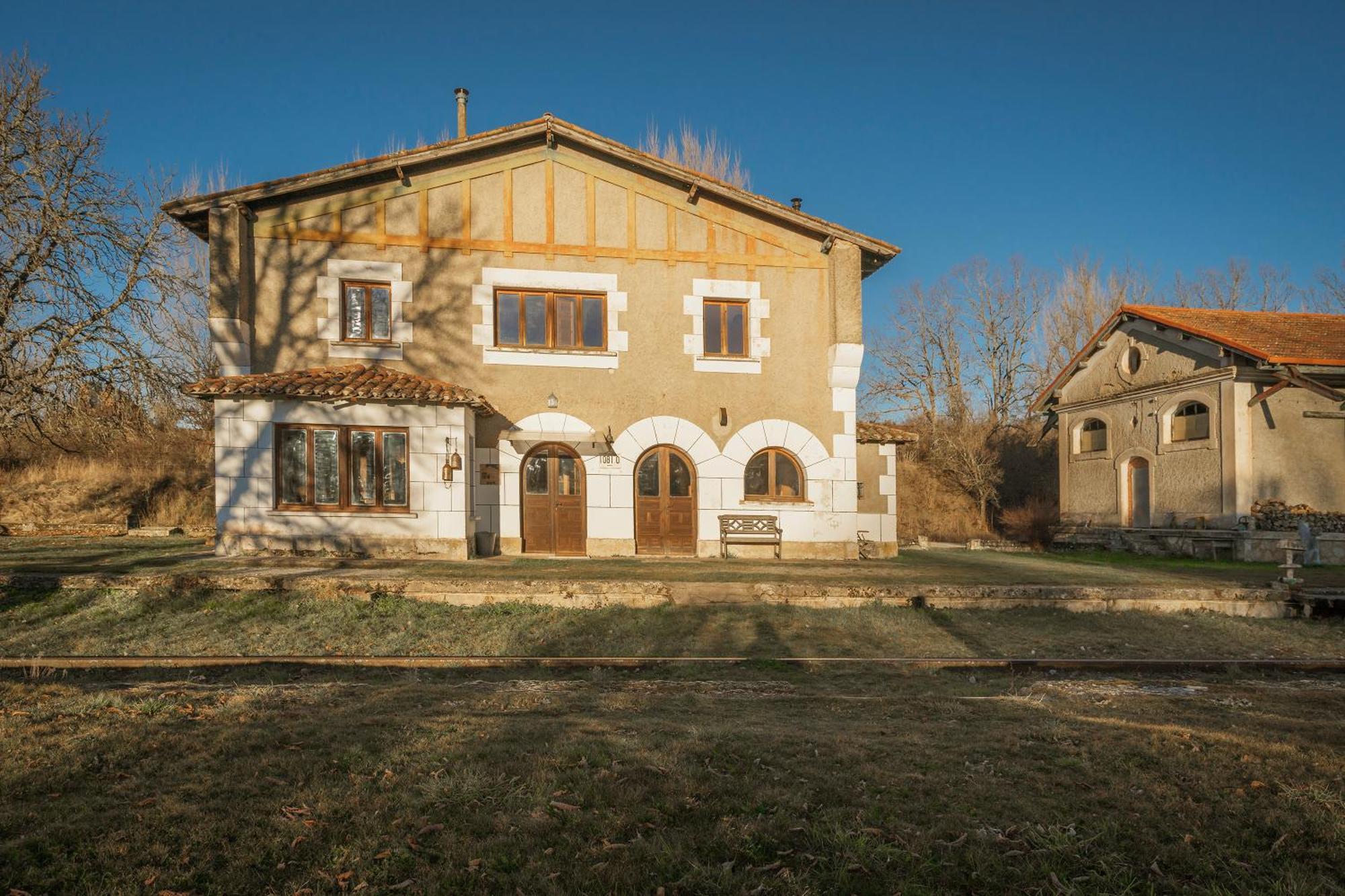 La Estacion De Rabanera Guest House Rabanera del Pinar Екстериор снимка
