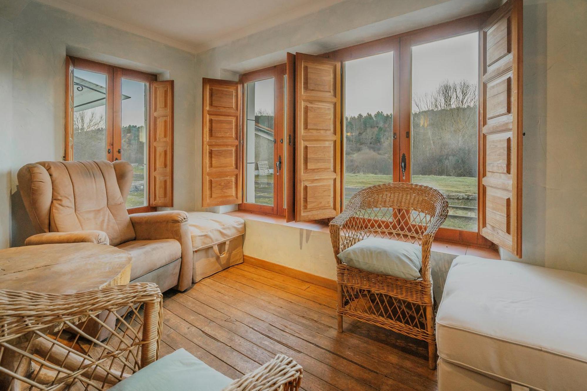 La Estacion De Rabanera Guest House Rabanera del Pinar Екстериор снимка